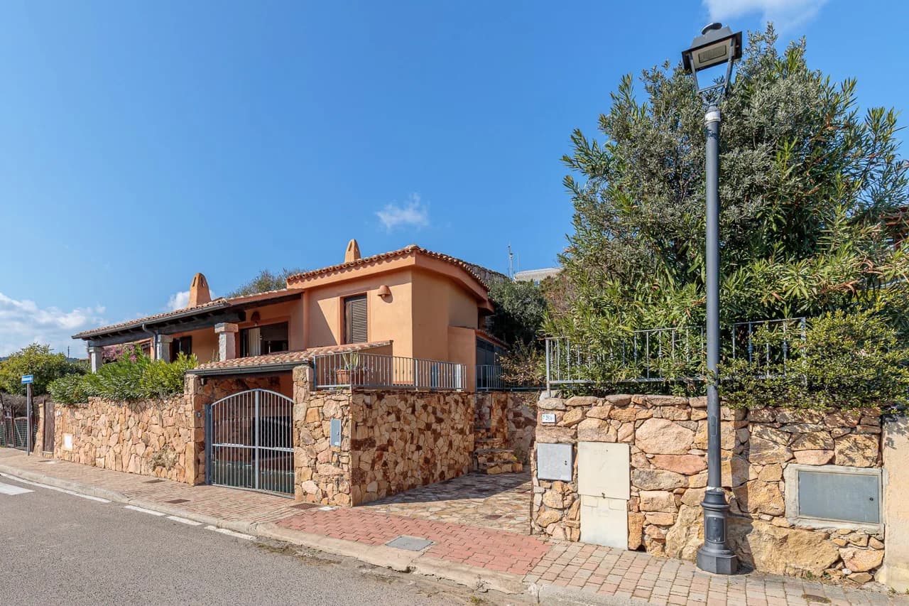Beachfront Villa in Golfo Aranci, photo 4