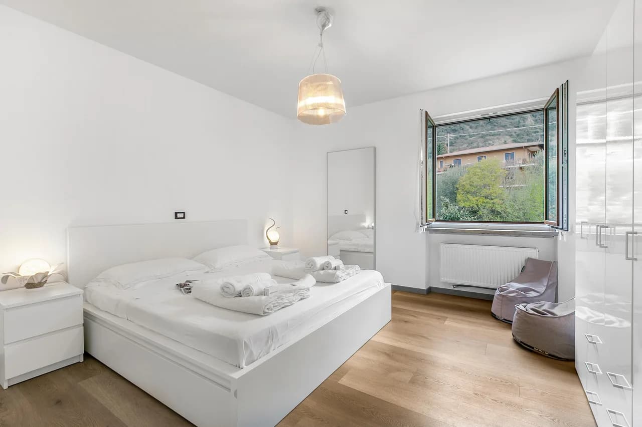 Lake and Mountain View Apartment in Malcesine, foto 5