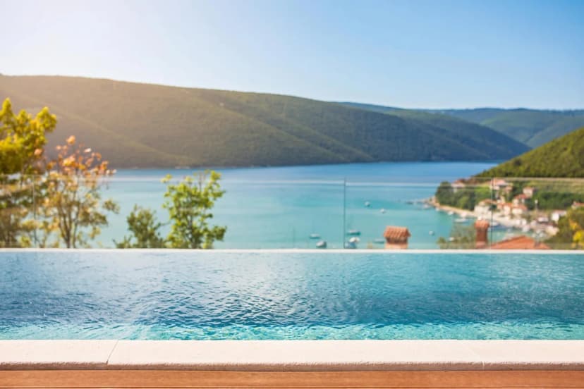 Pool Villa Royal Blue /w Panoramic Sea View