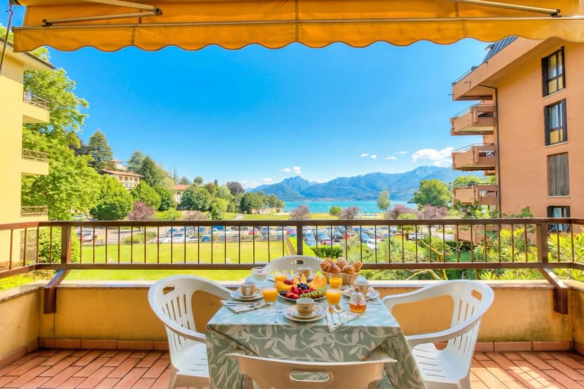 Appartamento Lake View Laveno 1BR, Sleeps 4