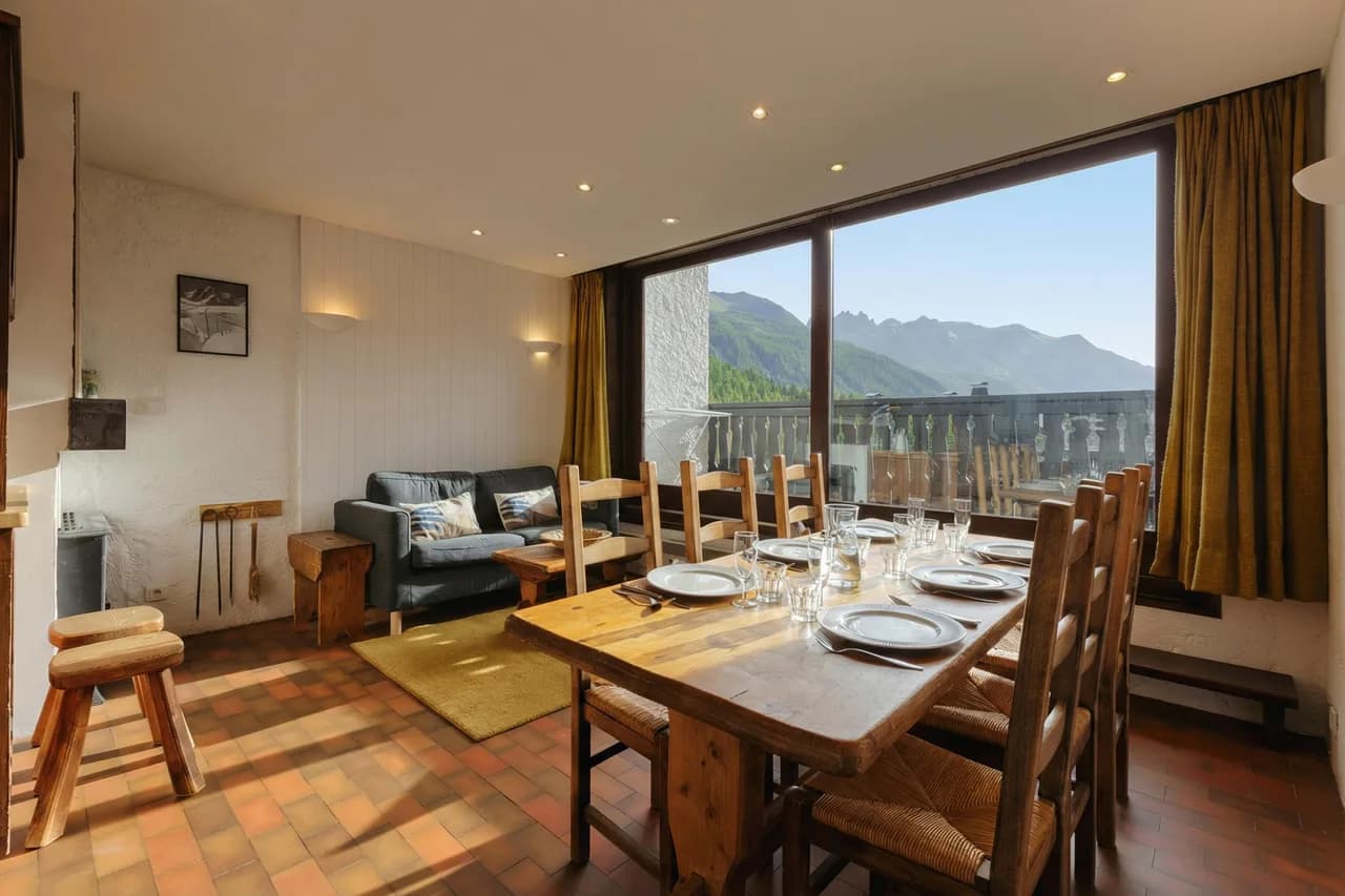 La Maison De Montroc Family-Holidays w/4BR,  Sleeps 8, Foto 3