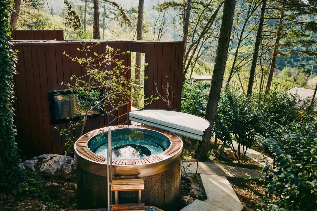 Scenic Mobile-Home with Hot Tub in Vipava, photo 2