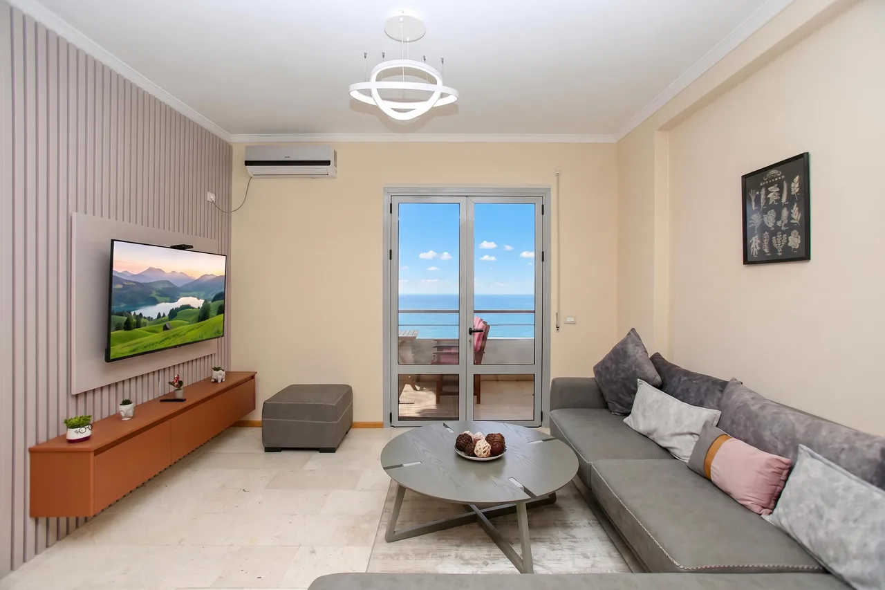 Vlora Sunset Apartment /w Balcony & Sea View photo 2