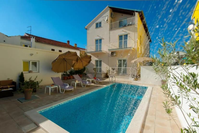 Batur Pool Apartment A3