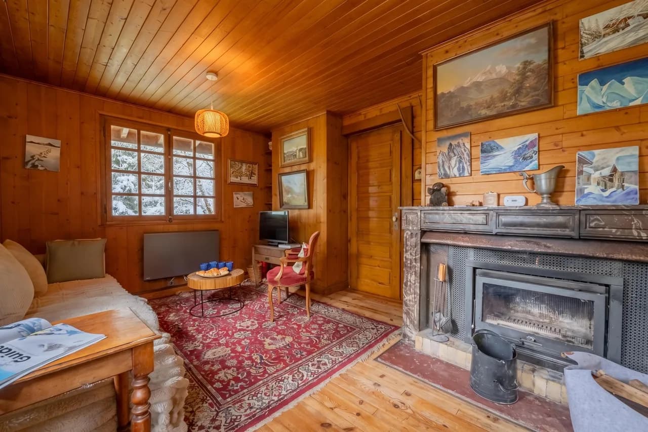 Chalet Petit Poucet 2BR Retreat in forest photo 2
