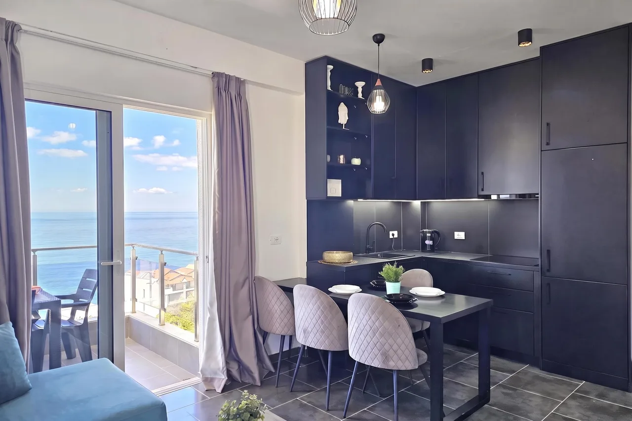 Christine Sunny Corner 004 /w Sea View Balcony photo 4