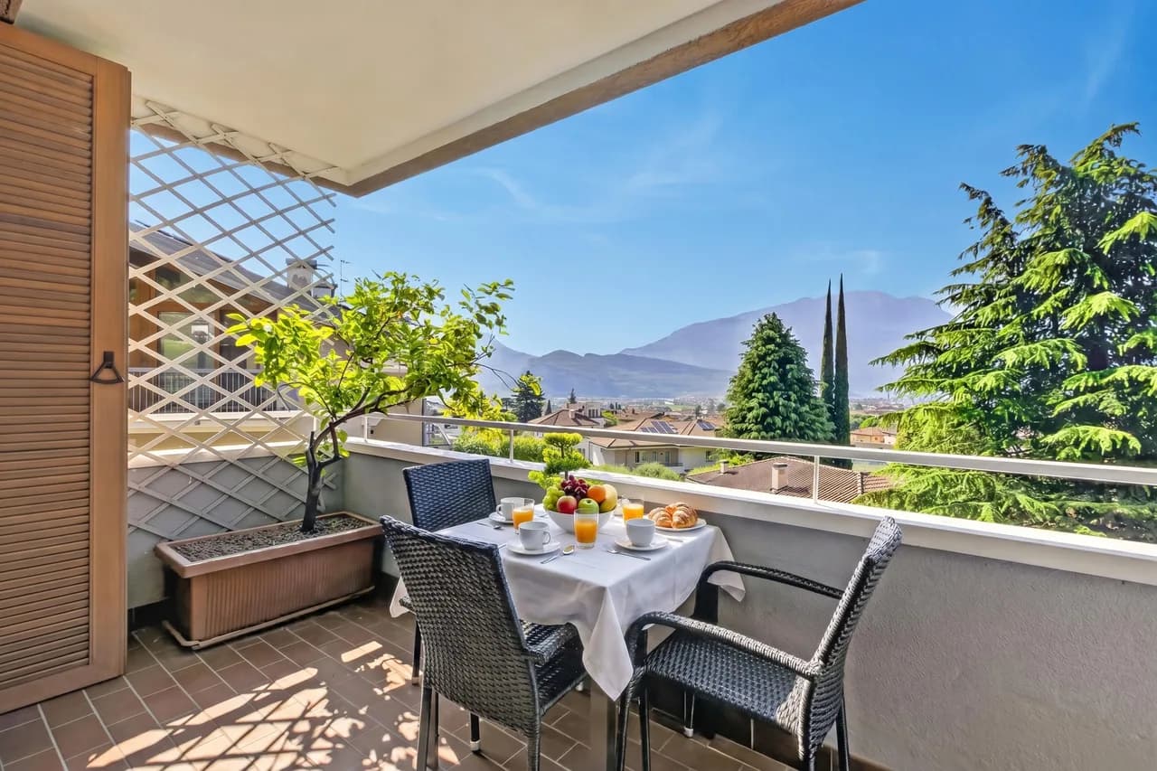 Lagotissimo 17 - Apartment mit Balkonblick und Pool, Foto 2