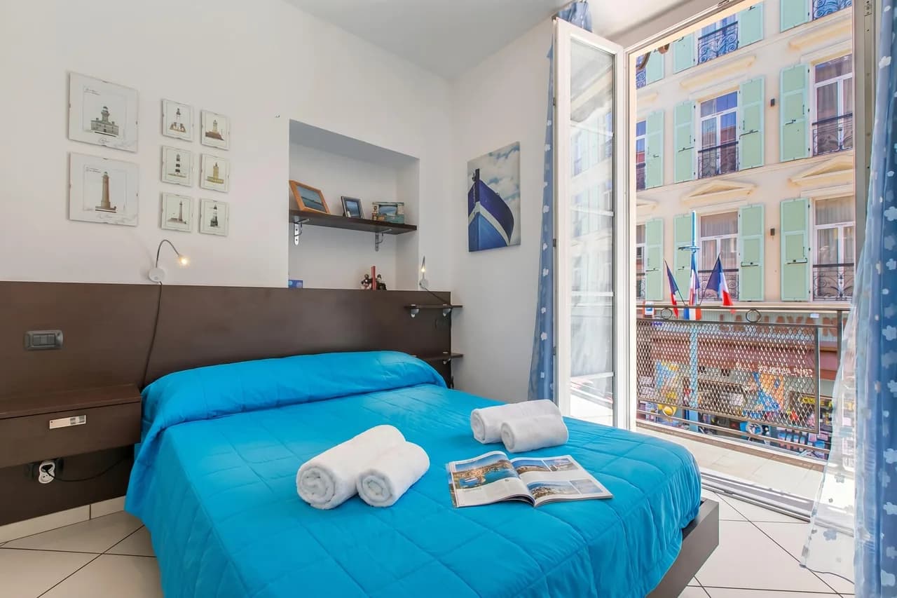 Super Central Apartment with Balcony photo 4