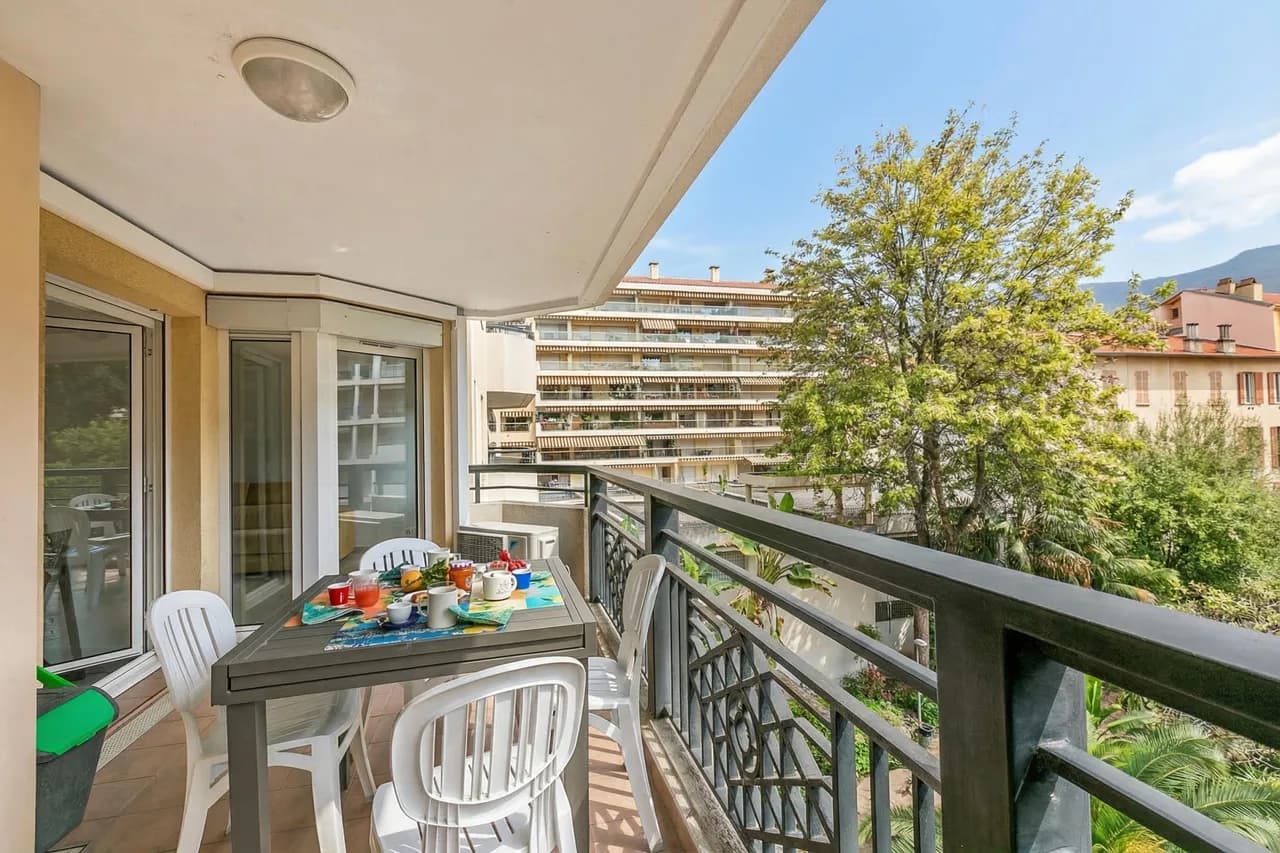 Daturas Bright Apt with Balcony photo 2