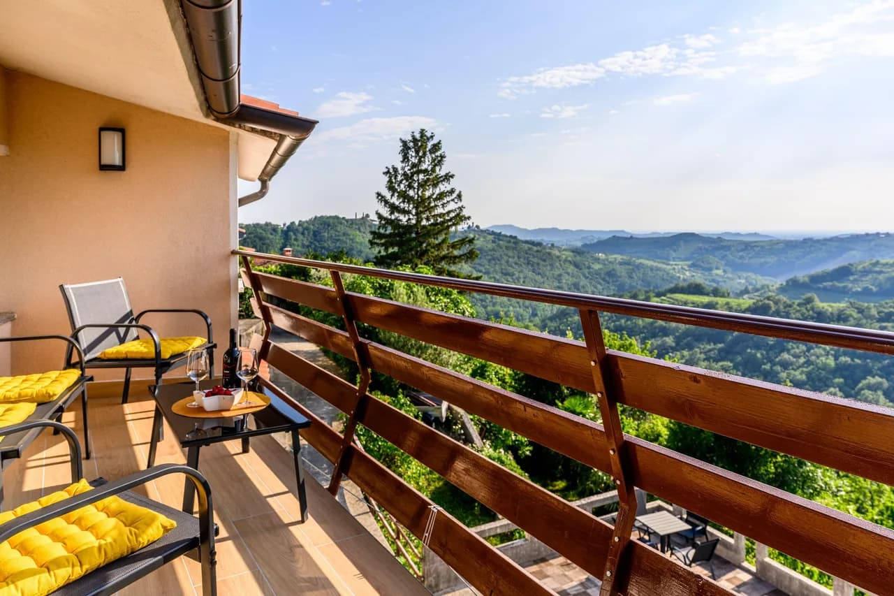 Neda Apt Dernier étage : Vues sur la terrasse à Goriška Brda, photo 4