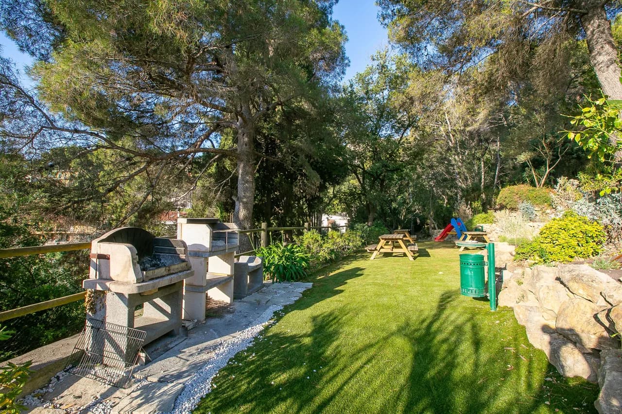 Seaview Pool Retreat - R5 photo 3