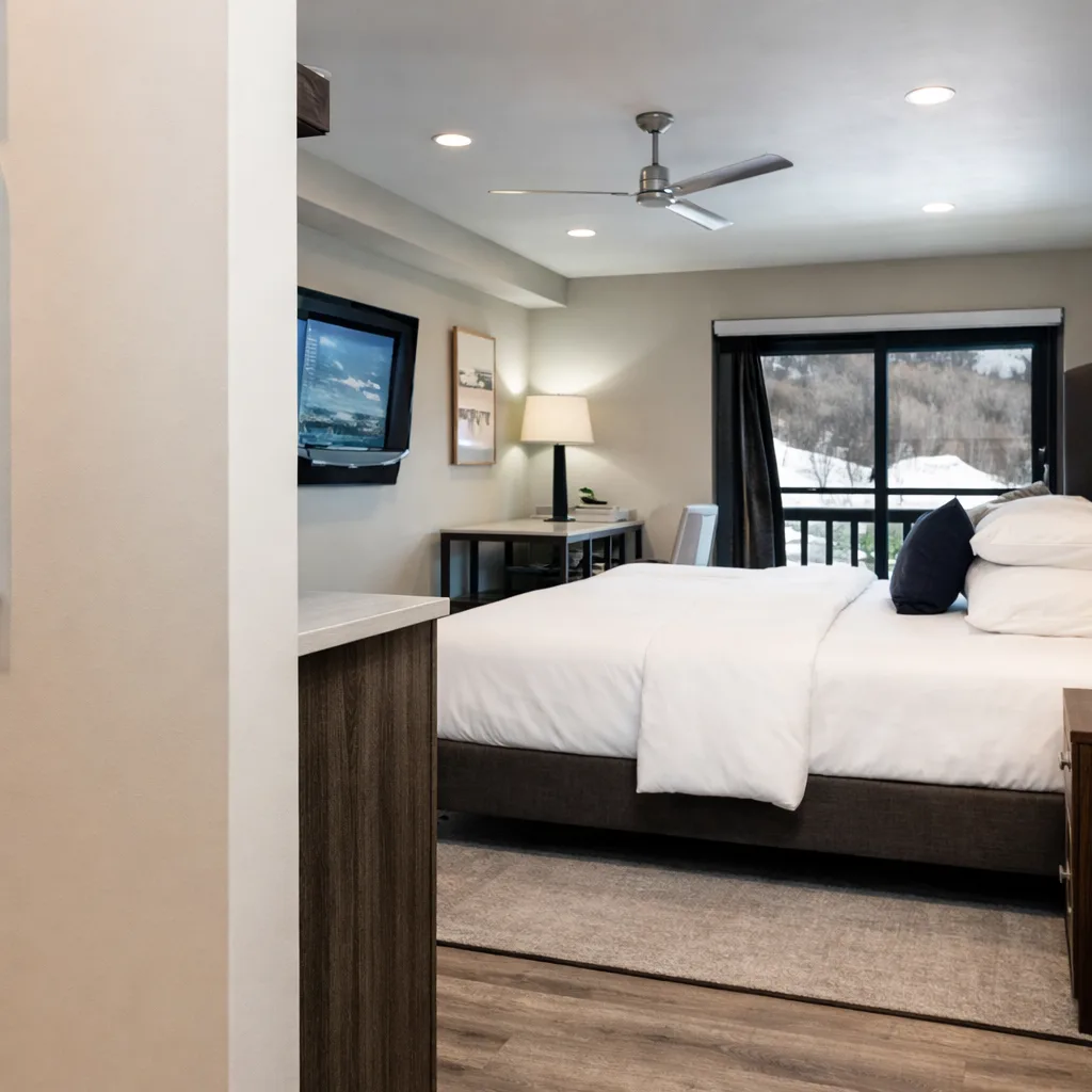Spacious Mountain Escape Built for Ski Adventures 33 photo 4
