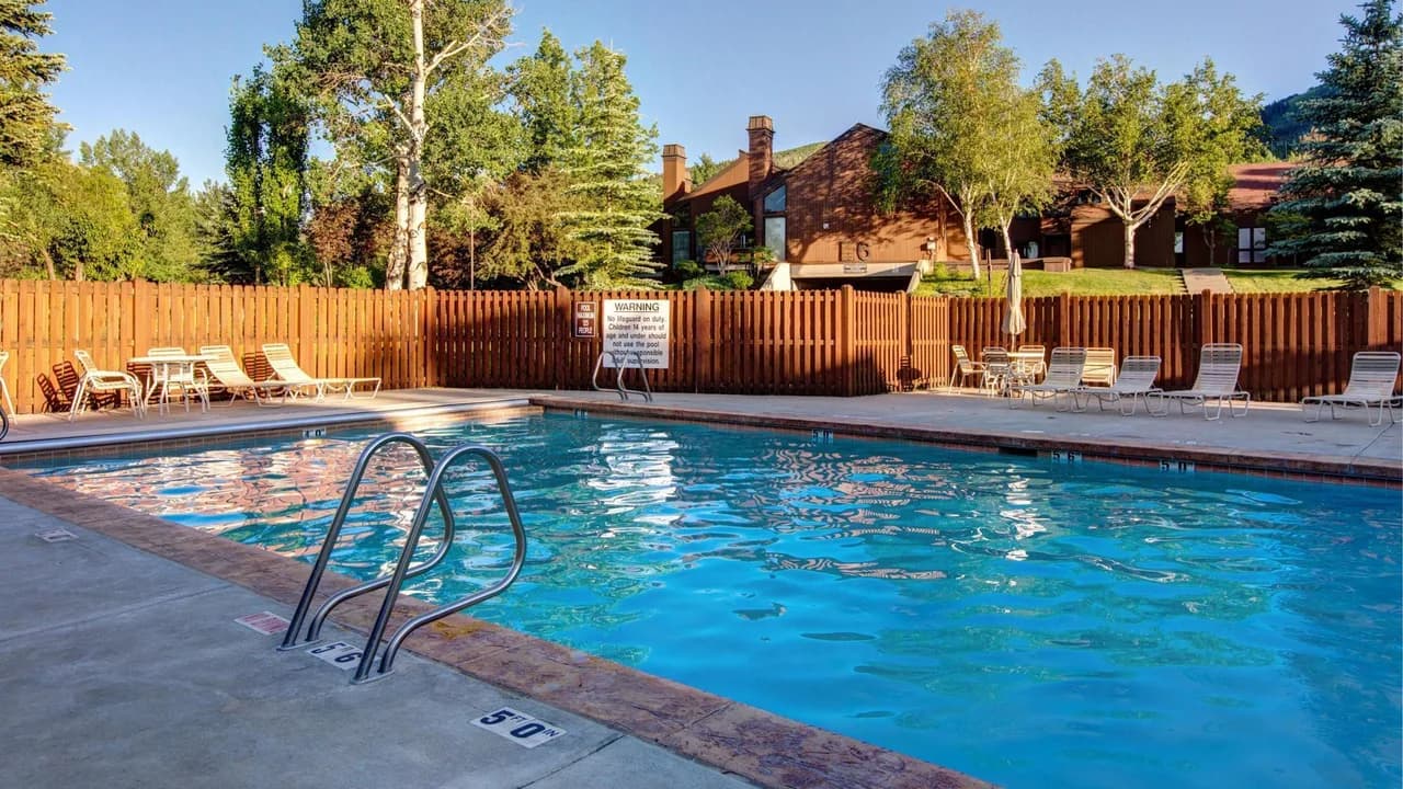 3 Kings Condo near PCMR Base with Pool Hot Tub Retreat photo 2