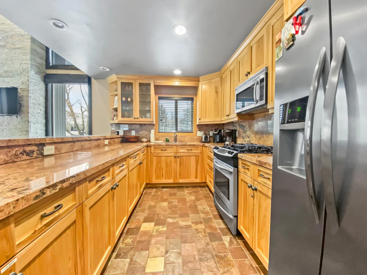3 Kings Condo near PCMR Base with Pool Hot Tub Retreat photo 4