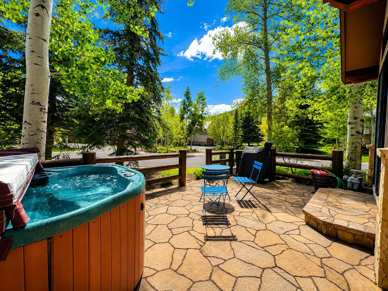 2480 Lakes Escape Hot Tub Deer Valley Shuttle photo 2