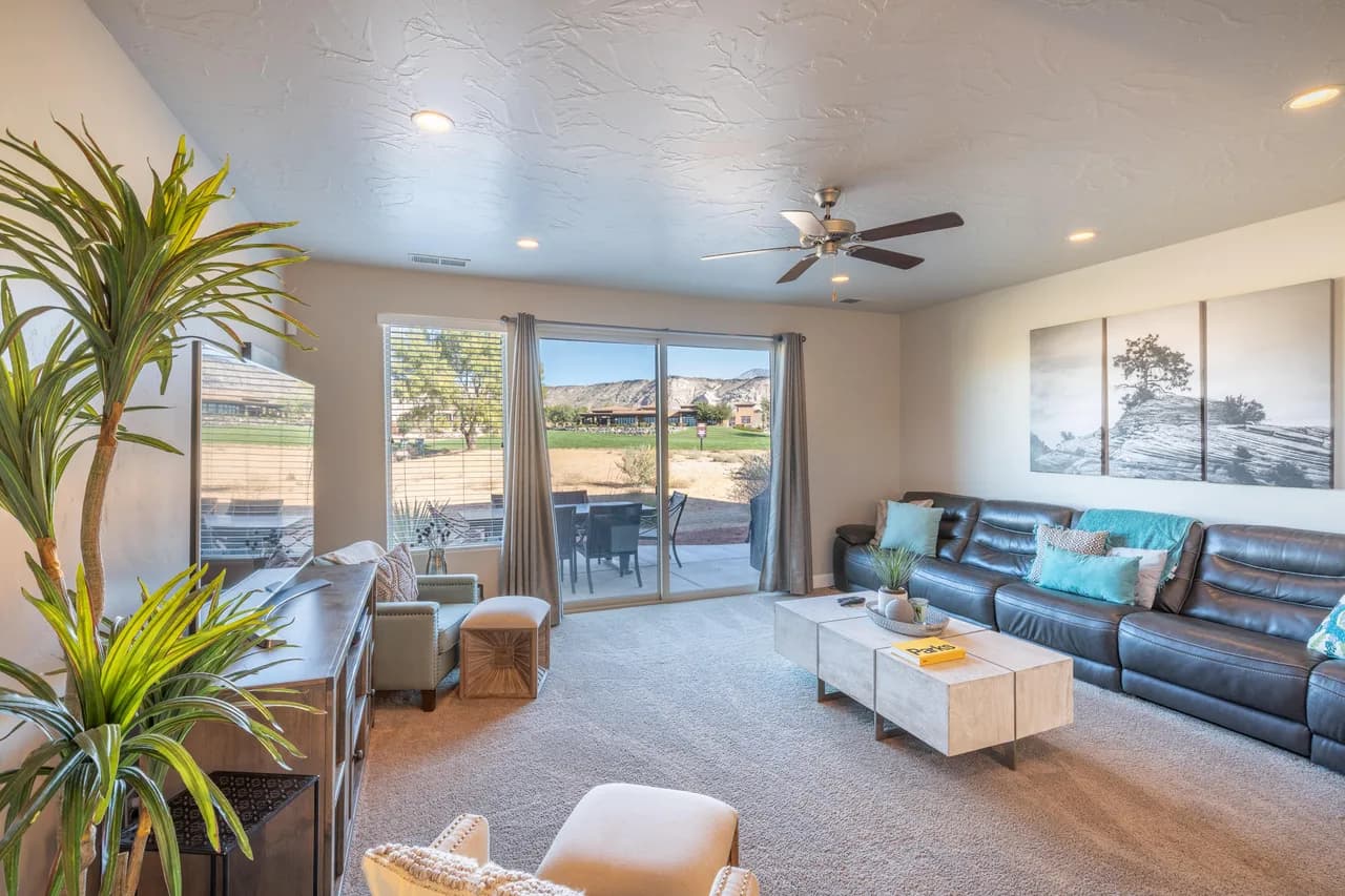 Luxury At The Ledges photo 3