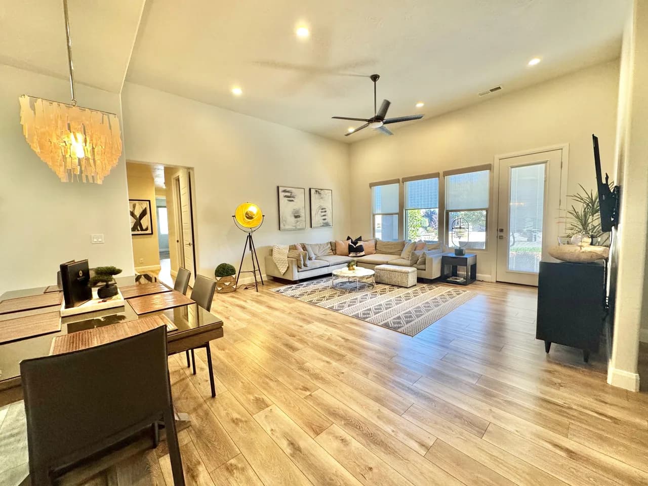 Amazing Modern Ledges Paradise photo 4