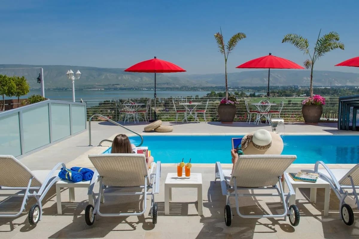 Amazing Luxury House with Jacuzzi and heated pool photo 5