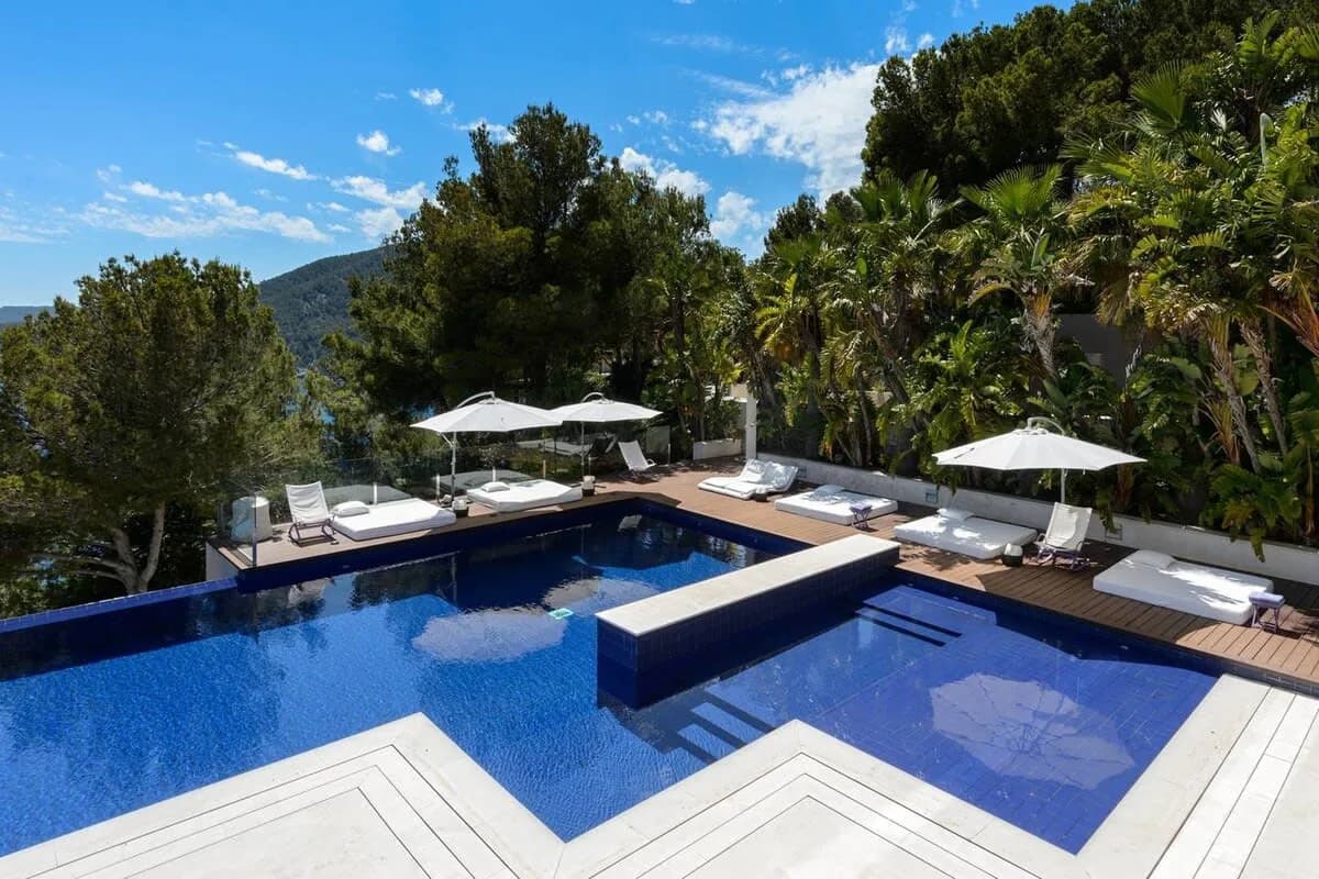 22 BR Super Luxusvilla mit Infinity-Pool und Meerblick, Foto 4