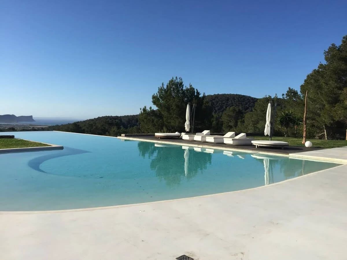 Sensacional villa con una enorme piscina infinita, foto 3