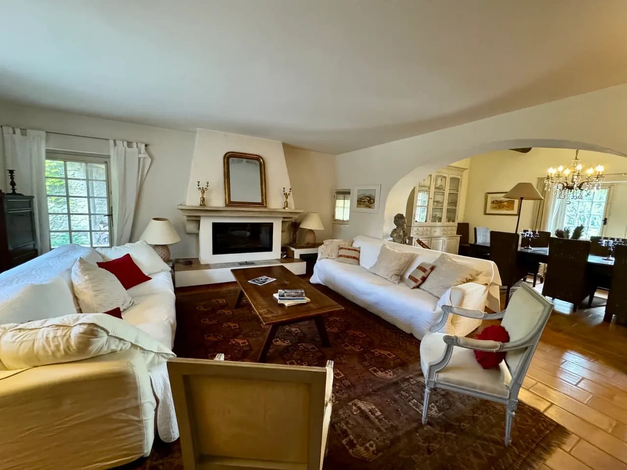 Luxusvilla in der Landschaft der Provence, Foto 2