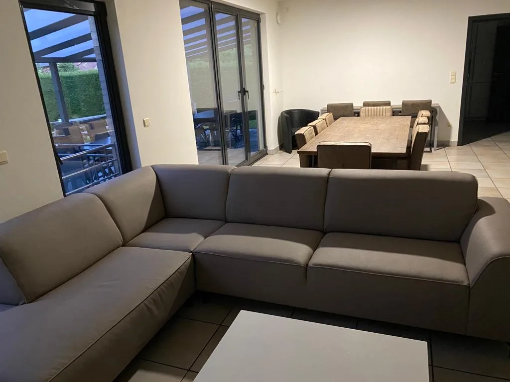 Spacious Six Bedroom Villa in Houthalen-Helchteren photo 2