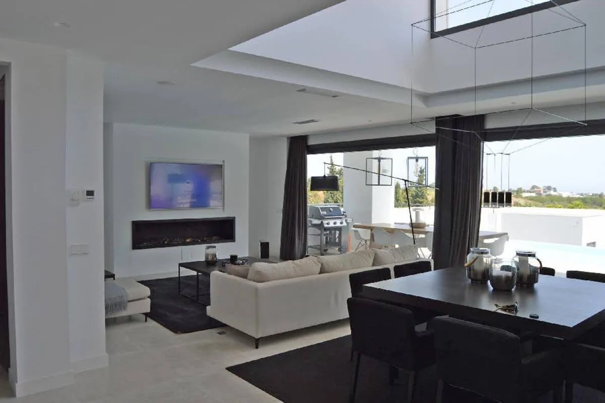Ausgewählte Villa in Spanien mit moderner Architektur, Foto 2