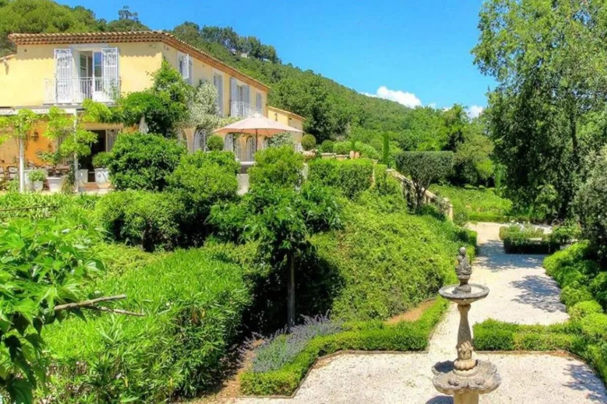 Lavander Villa in the Center of St. Tropez photo 2