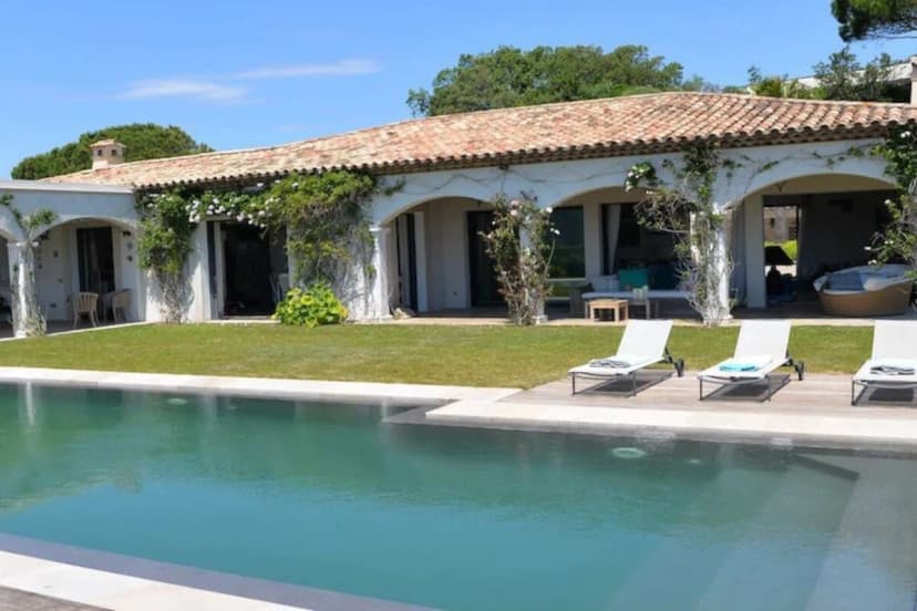 Biggest Exclusive Estate walking distance to beach