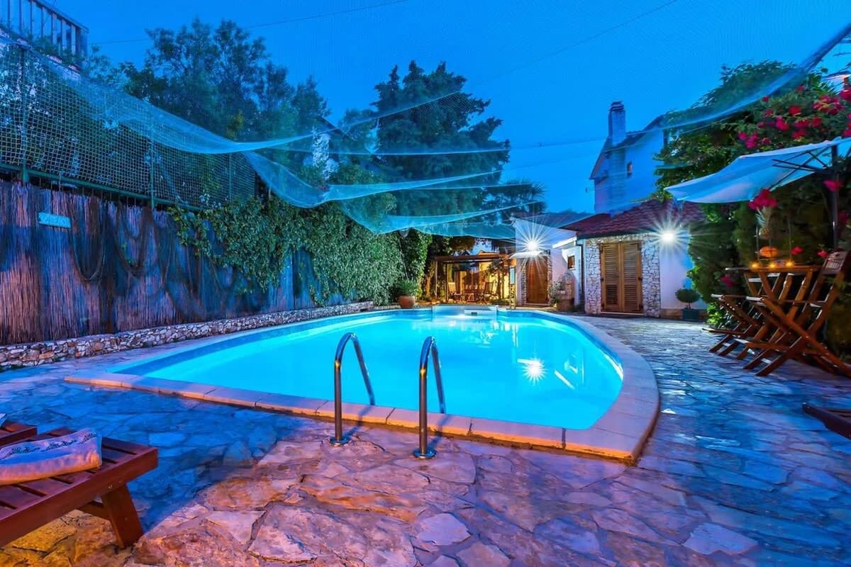 Villa Croata Elegante Cerca de las Mejores Playas