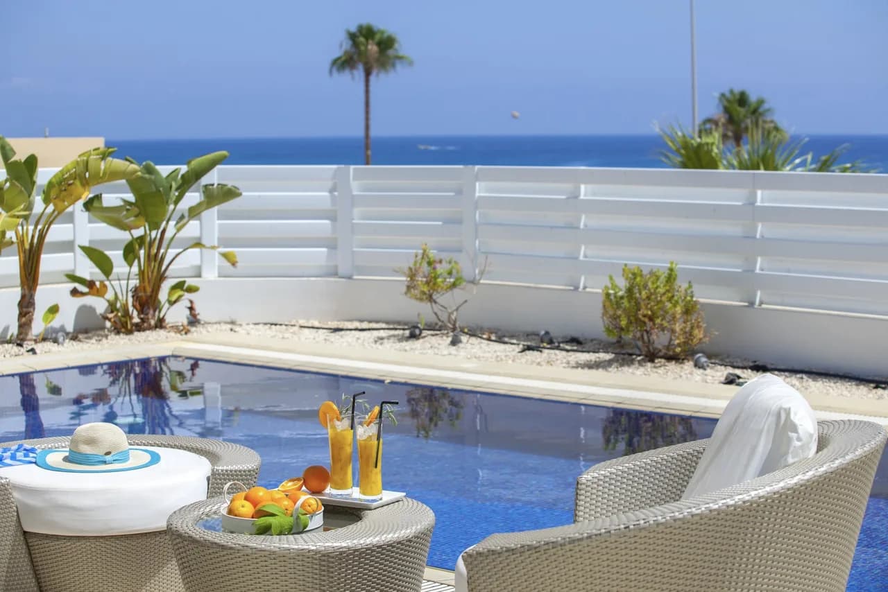 Goodness Villa Offers Magnificent Coastal Views photo 3
