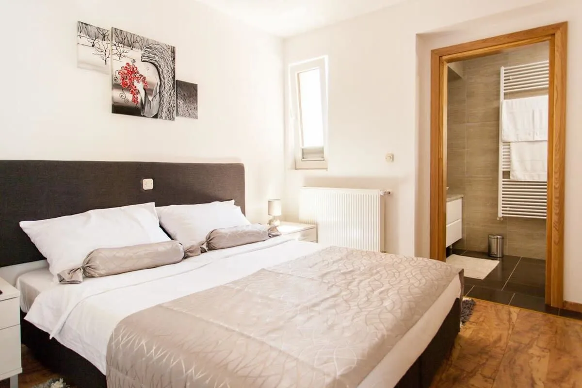 Orangenhaus mit Whirlpool in Murter Kroatien, Foto 2