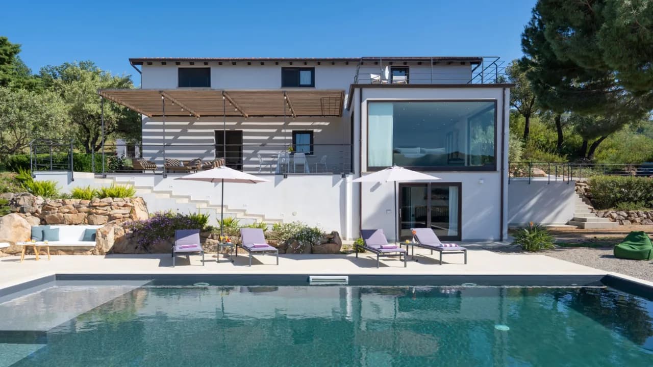 Destacada Villa Deluxe con Jardín en Terraza y Piscina, foto 4