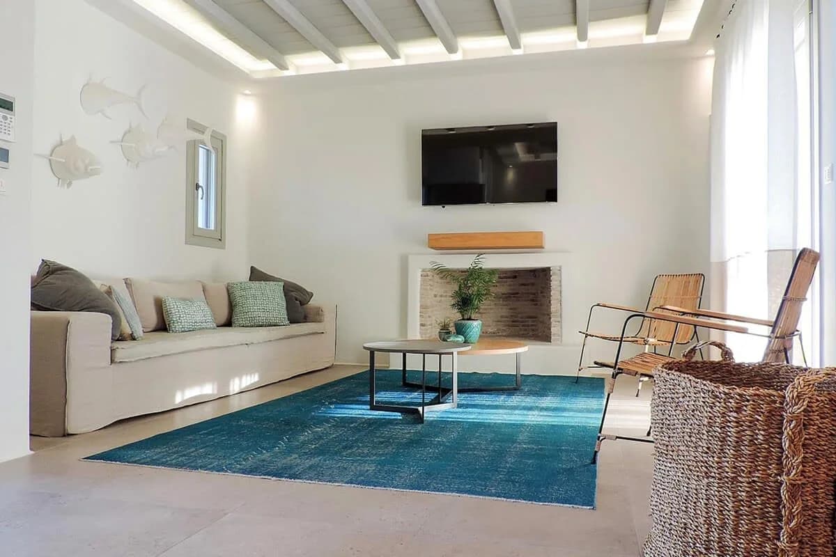 Östliche Posh Villa auf den Hügeln mit Blick auf Lia Beach, Foto 2