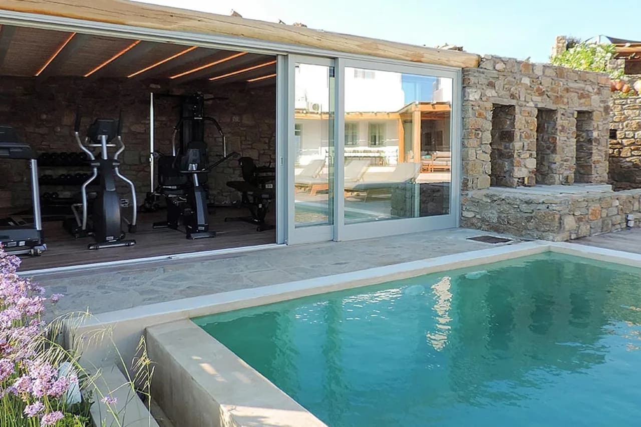 Vibrant Luxurious Villa with Private Pool photo 3
