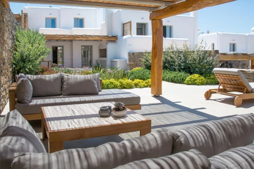 Villa's Of The Young in Agia Sofia