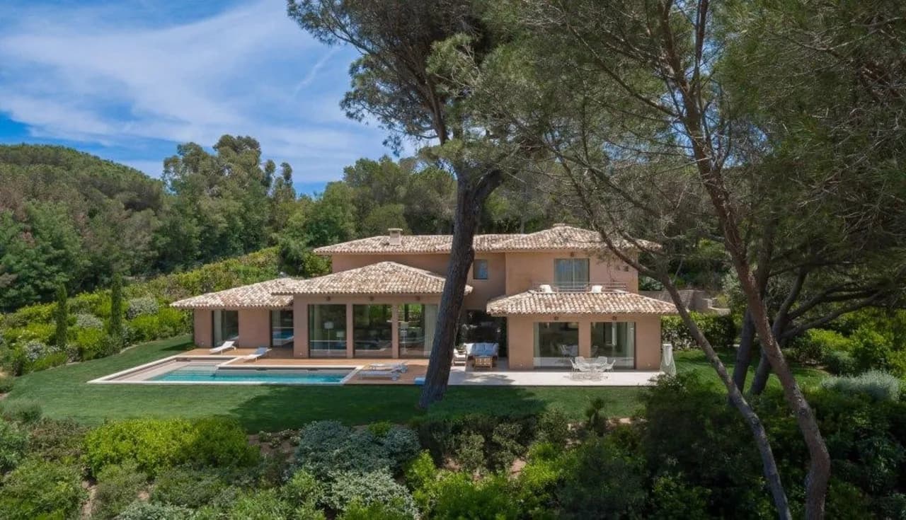 Eine fantastische Villa neben einem schönen Hain, Foto 3