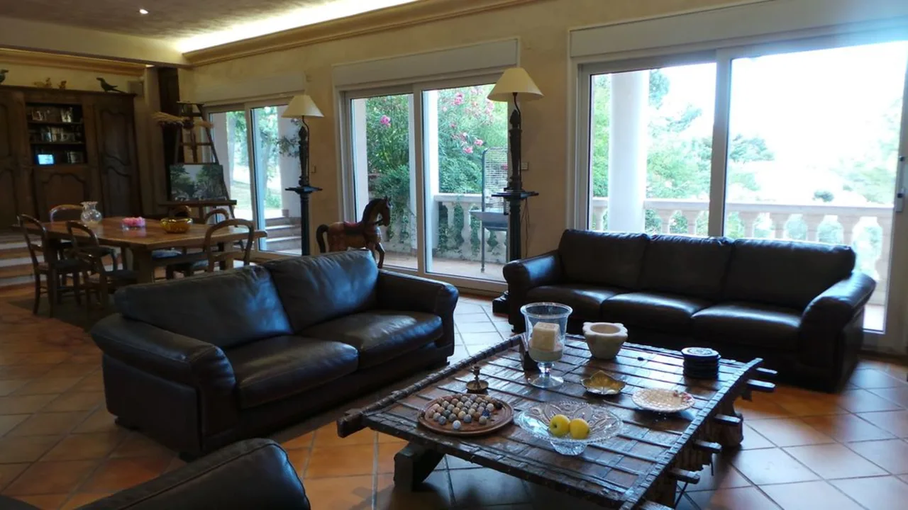 Villa Éblouissante avec Oliviers et 4 Chambres, photo 2
