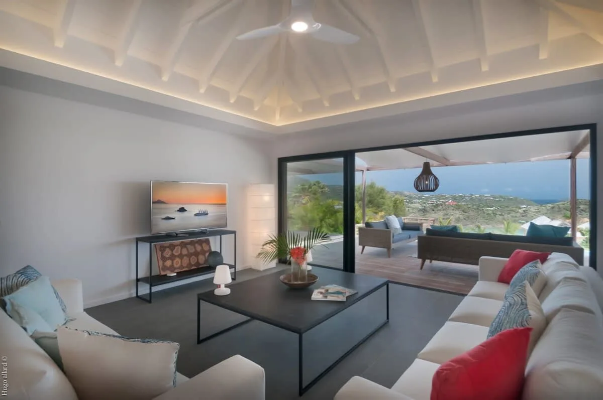 Hilltop Deluxe Villa in Petit Cul De Sac photo 3
