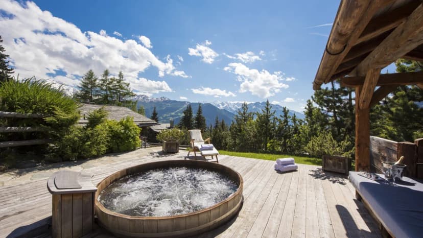 Traditional Alpine Home with Outdoor Hot Tub