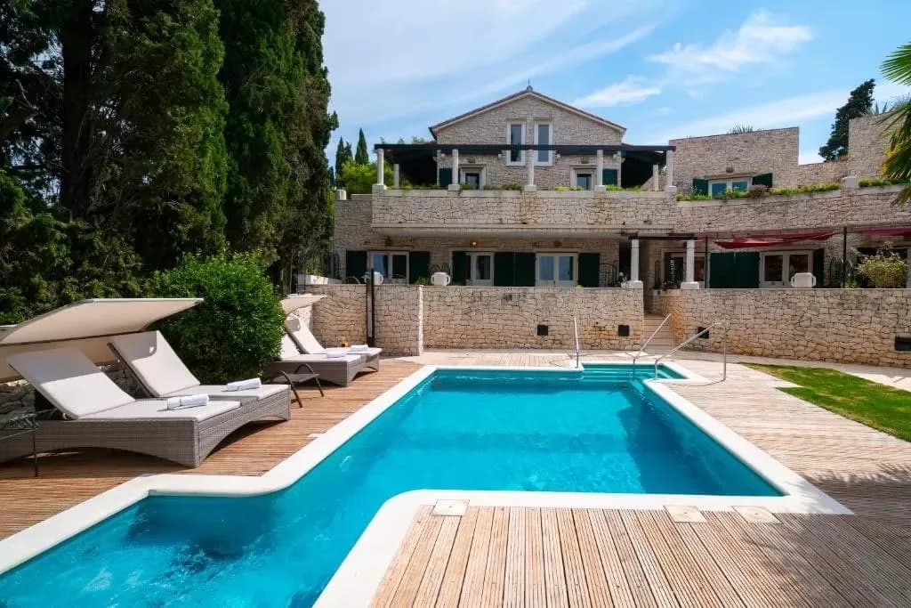 Prestige Attraktive Villa in Kroatien, Foto 2