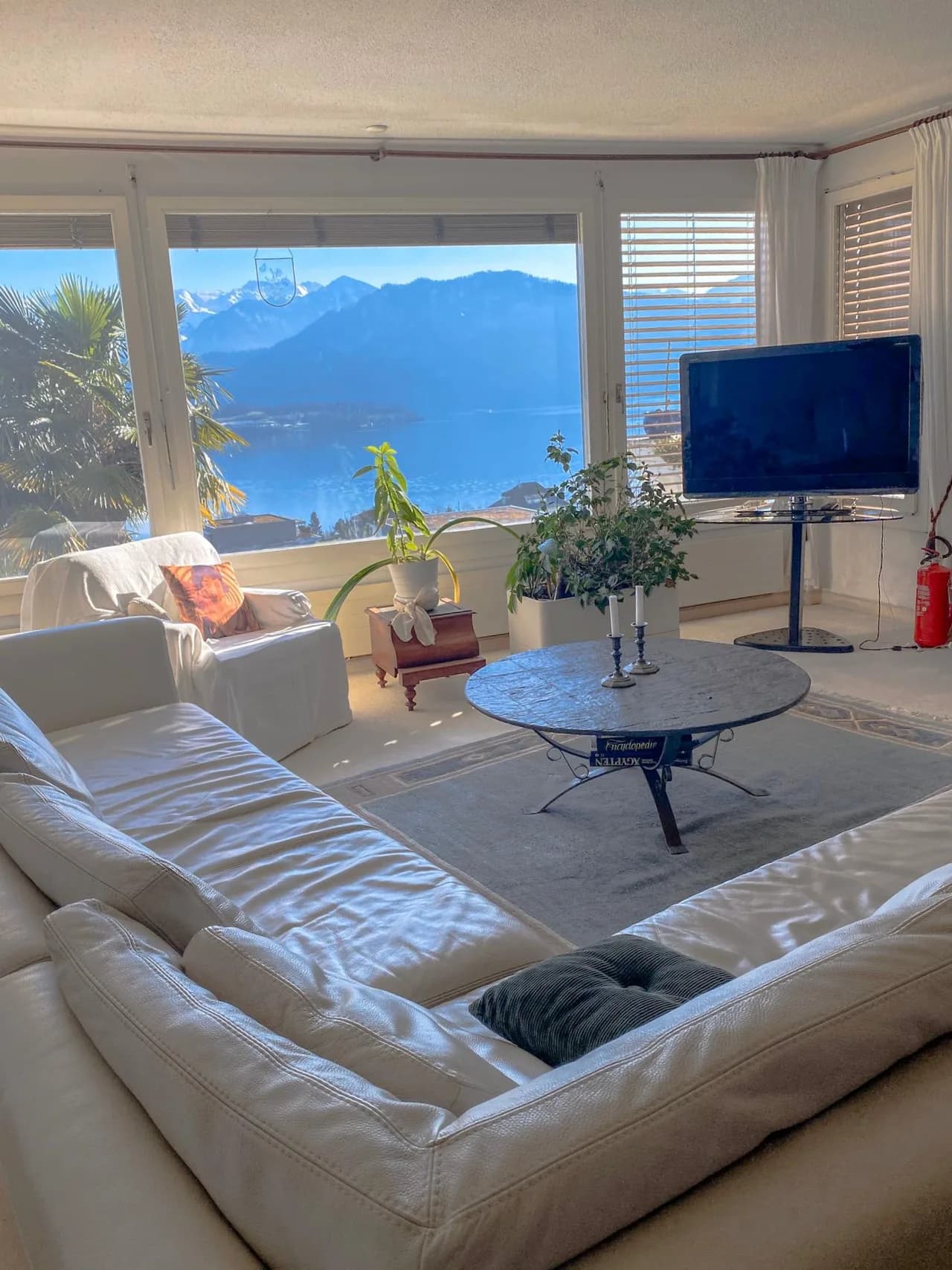 4 Br - Villa Serenity con vista relajante al lago y a la montaña, foto 2