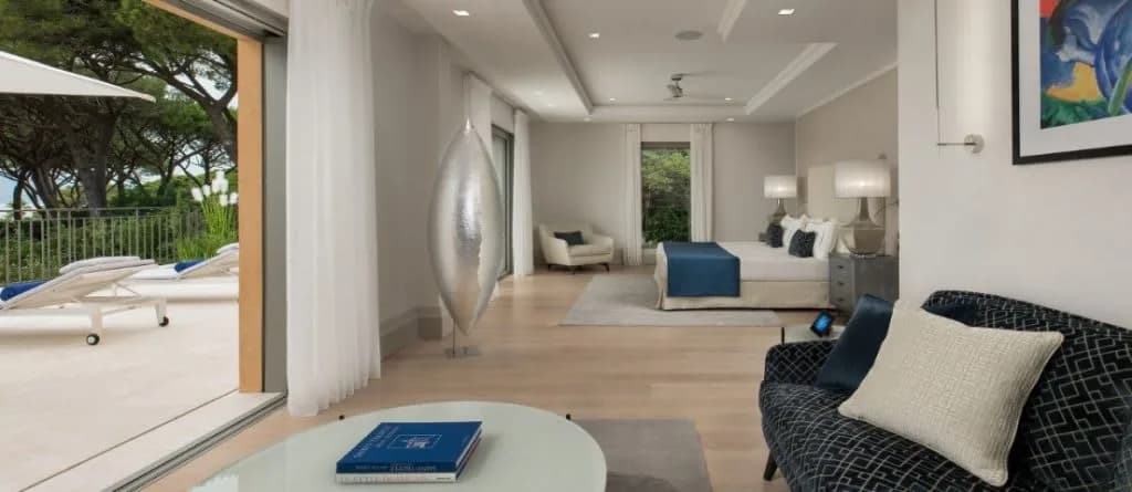 Masterpiece Villa in an Exclusive Residential Area photo 4