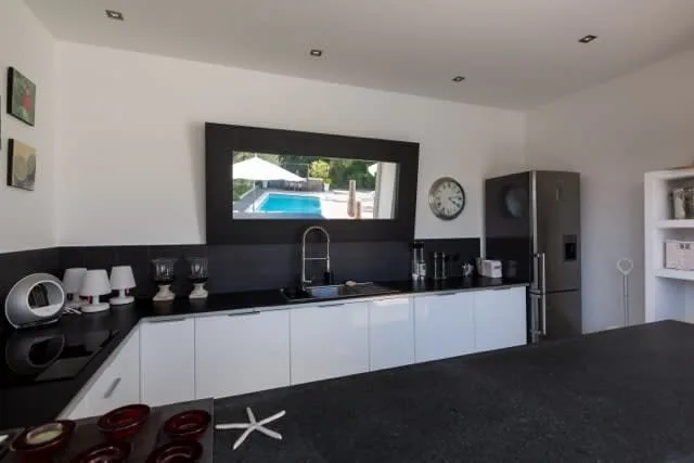 Propiedad Exclusiva Compuesta por 3 Villas, foto 4