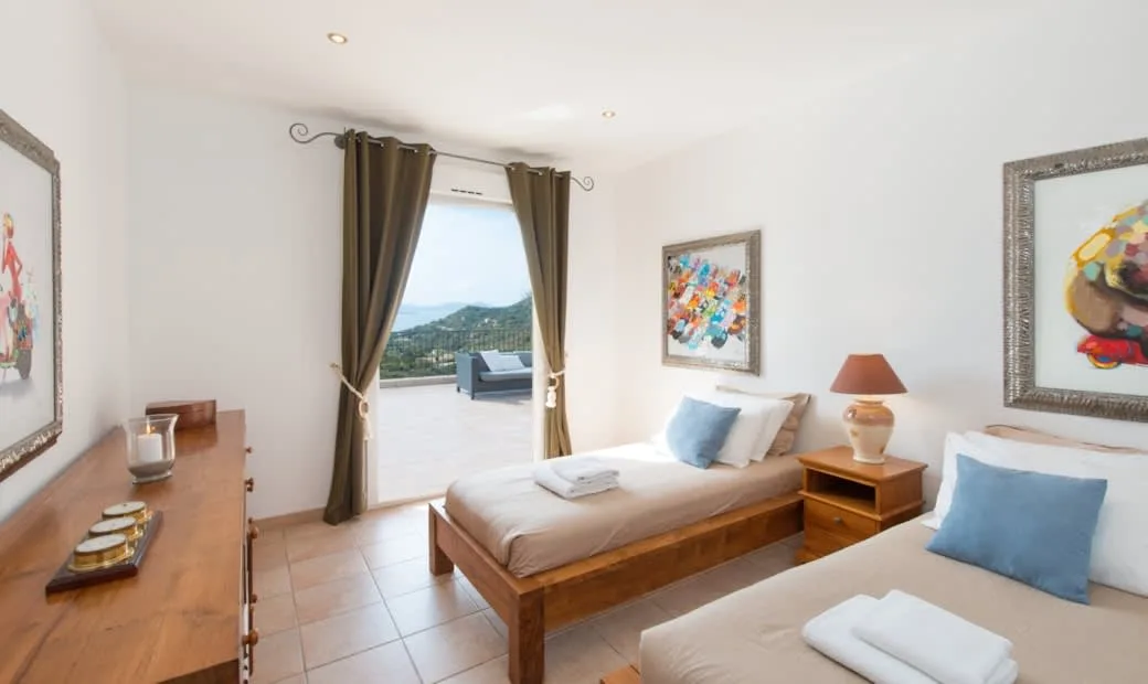 Elegant Palms Villa with Sea Views Near Calvi photo 3