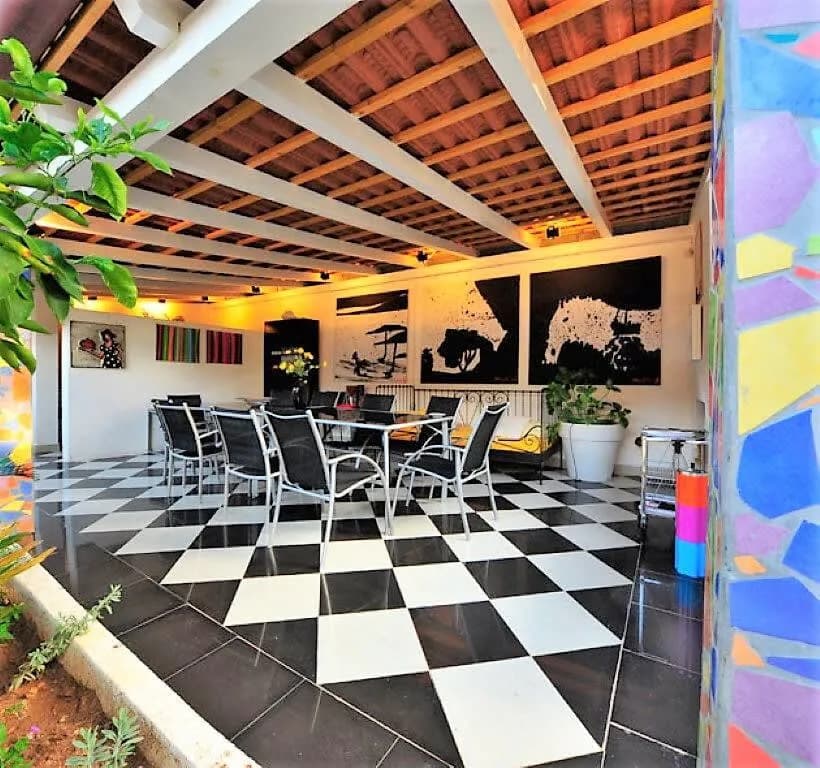 Lebhafte Villa Fierce mit prächtigen Möbeln, Foto 4