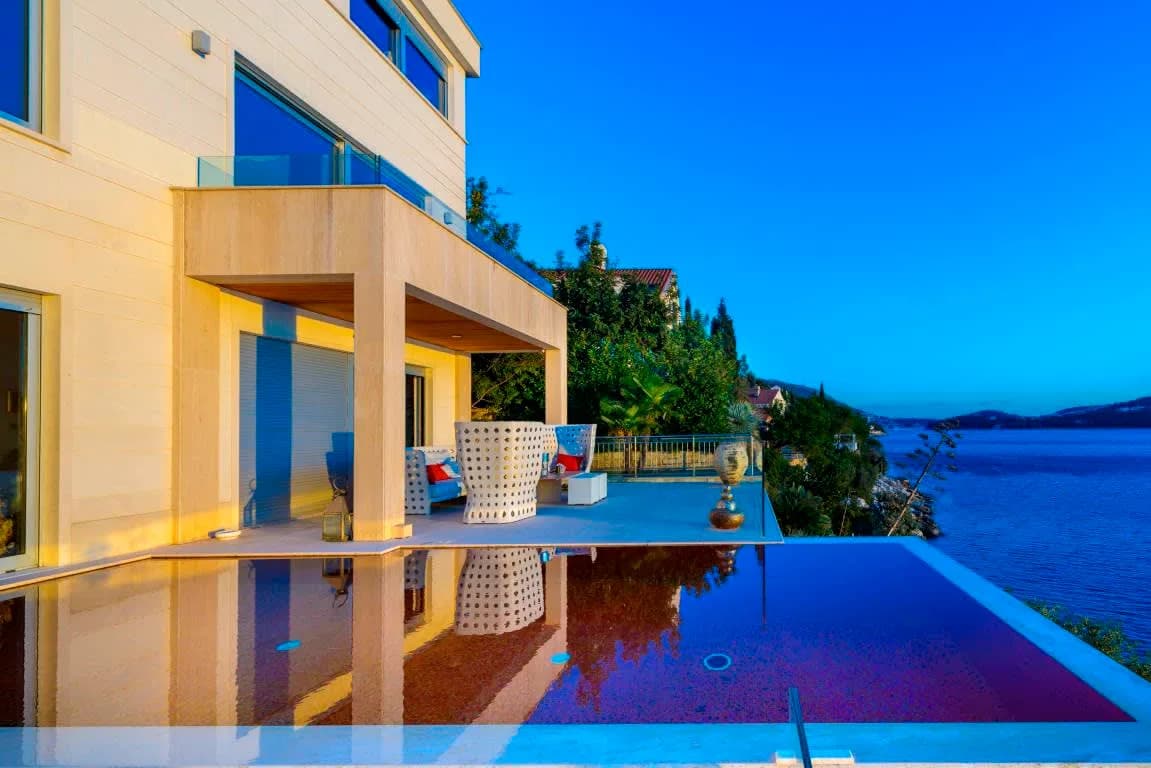 Villa Côtière Envoûtante au Bord de la Mer Adriatique