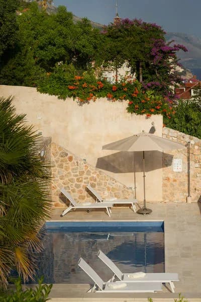 Villa Glamour Deluxe avec Jardin Envoûtant, photo 2