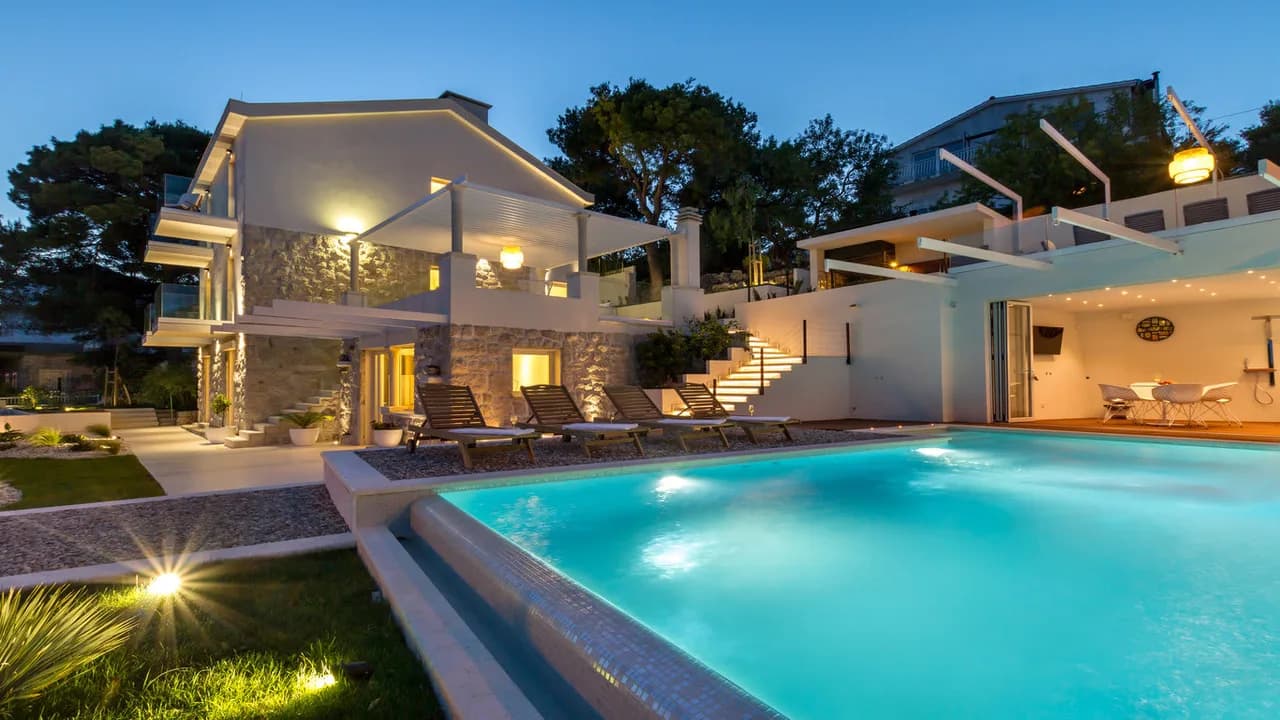 La Villa Más Lujosa Perfecta con Sala de Cine