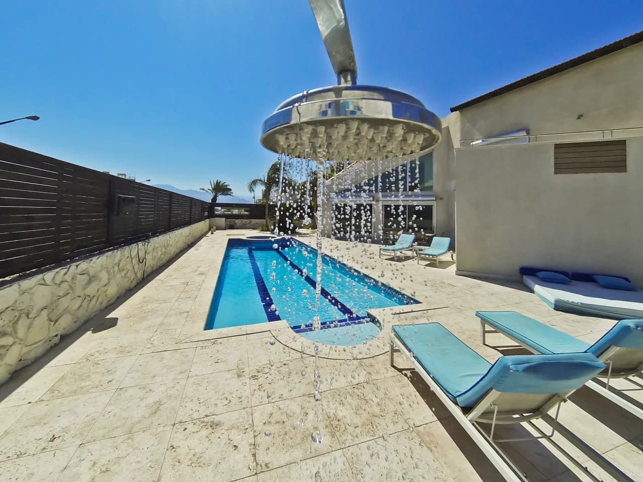 Magnificent Spacious Villa with Swimming Pool photo 3